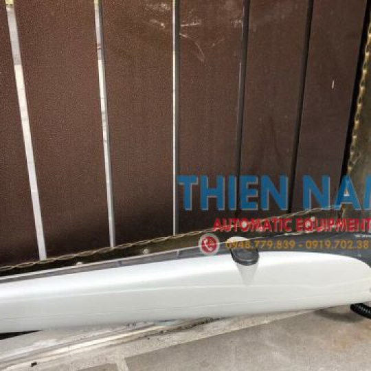 MOTOR CỔNG TỰ ĐỘNG CÁNH TAY ĐÒN BENINCA BOB50M – 600KG